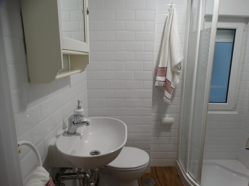 La Casa Del Marino Apartman Avilés Szoba fotó