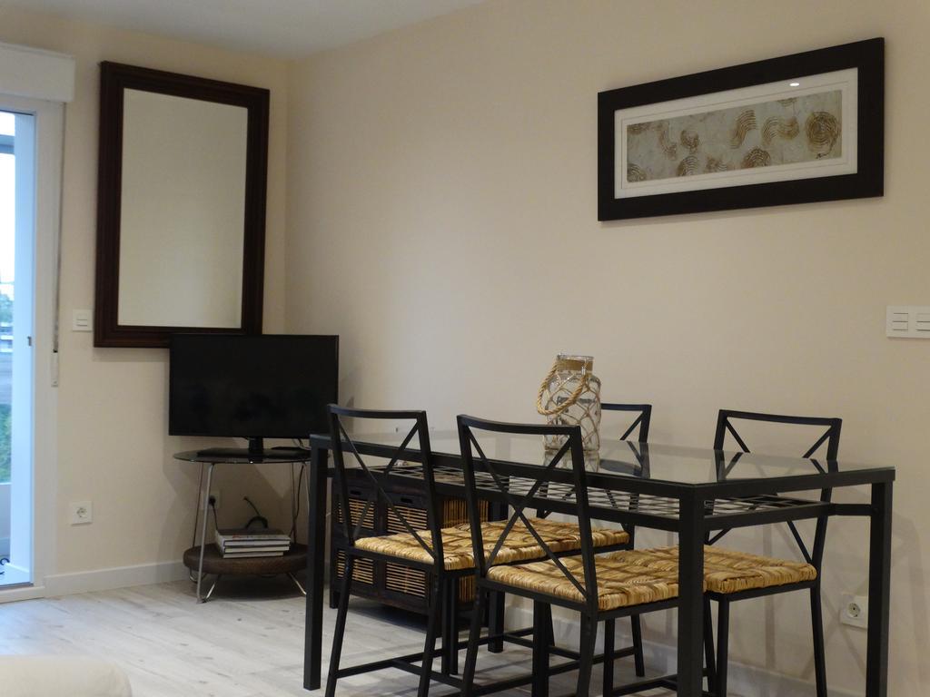 La Casa Del Marino Apartman Avilés Szoba fotó