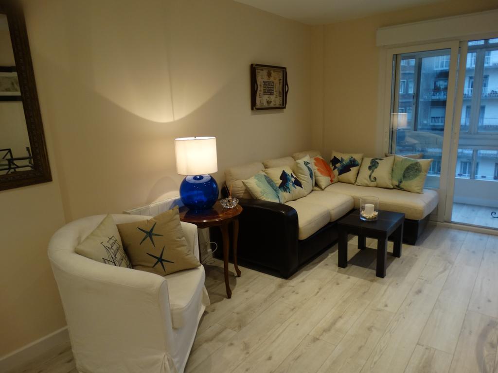 La Casa Del Marino Apartman Avilés Szoba fotó